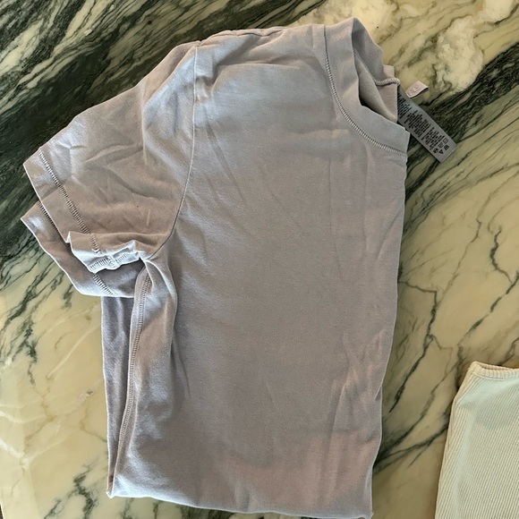 SKIMS - fits everyone t shirt - Picture 1 of 1